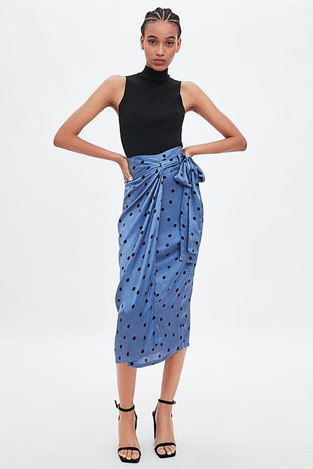 La falda pareo de lunares de Zara, agotada desde hace semanas.