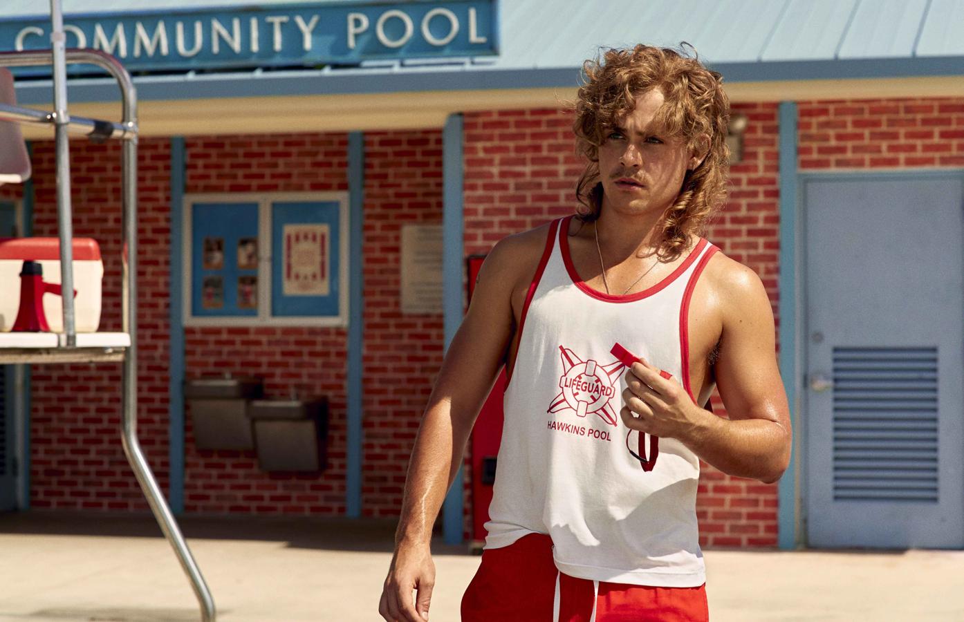 Dacre Montgomery, que interpreta a Billy Hargrove en la serie de Netflix, protagoniza algunas de las fotos de la campaña.