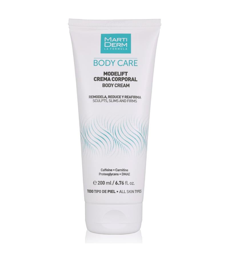 Crema remodelante, reductora y reafirmante, específica para brazos, abdomen y muslos, formulada con activos tensores que mejoran visiblemente el tono muscular y activos reductores con efecto drenante. Contiene 1,5% proteoglicanos, 3% DMAE, 3% kigelia africana, 1% alaria esculenta, 2%, cafeína y carnitina, alantoína y tocoferol. Aplicar mañana y noche, después del baño o ducha sobre la piel seca, en las zonas a tratar con masajes circulares ascendentes hasta su absorción. (29,20 €).