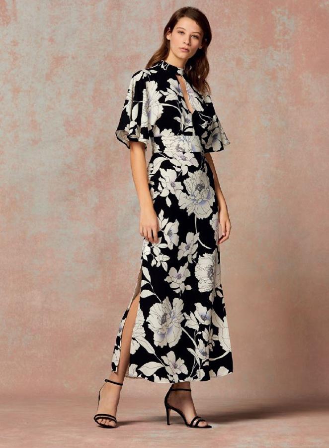 El favorecedor escote y el estampado floral de este vestido de Truth&Fable (70 euros en Amazon) son garantía de look de invitada perfecta.