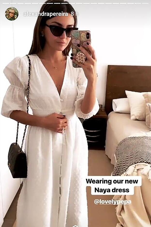 Alexandra Pereira ha lucido este vestido en uno de sus recientes Instagram stories.