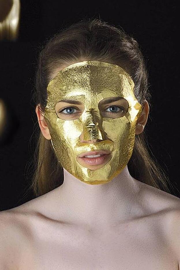 Así queda la mascarilla de oro de Iroha Nature que utiliza Rocío Osorno.