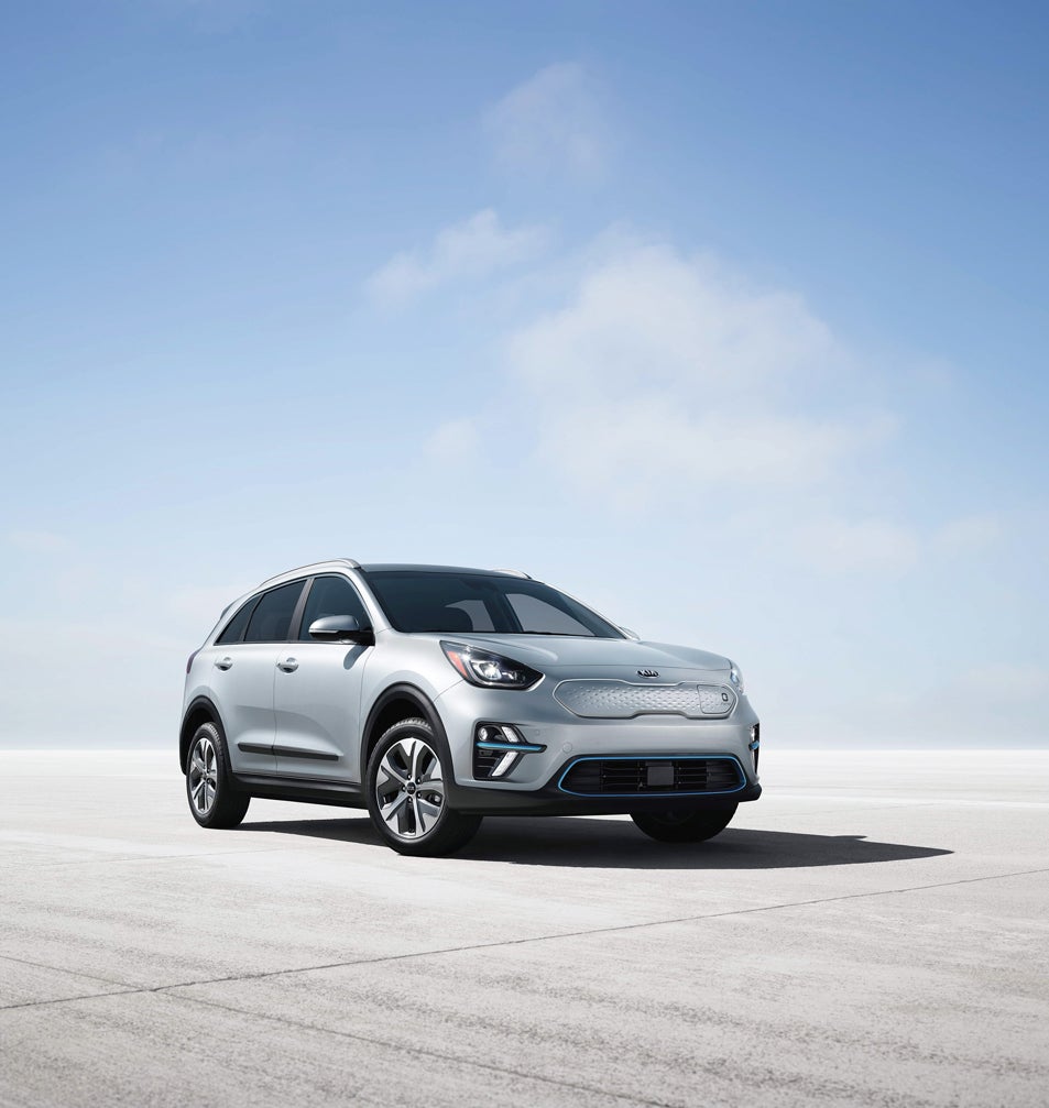 El fabricante coreano ofrece este SUV compacto eléctrico 100% en dos variantes de potencia y de autonomía, con 289 y 455 kilómetros. Una propuesta que destaca por su espacio interior, amplio y funcional, y por unos precios muy interesantes.