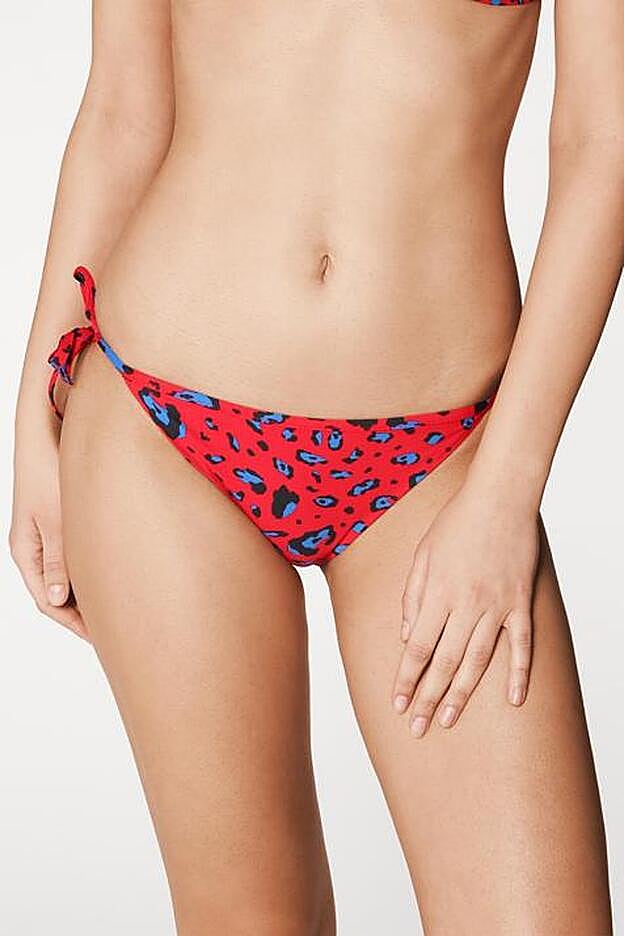 Braguita de bikini con lazo, 15 euros.