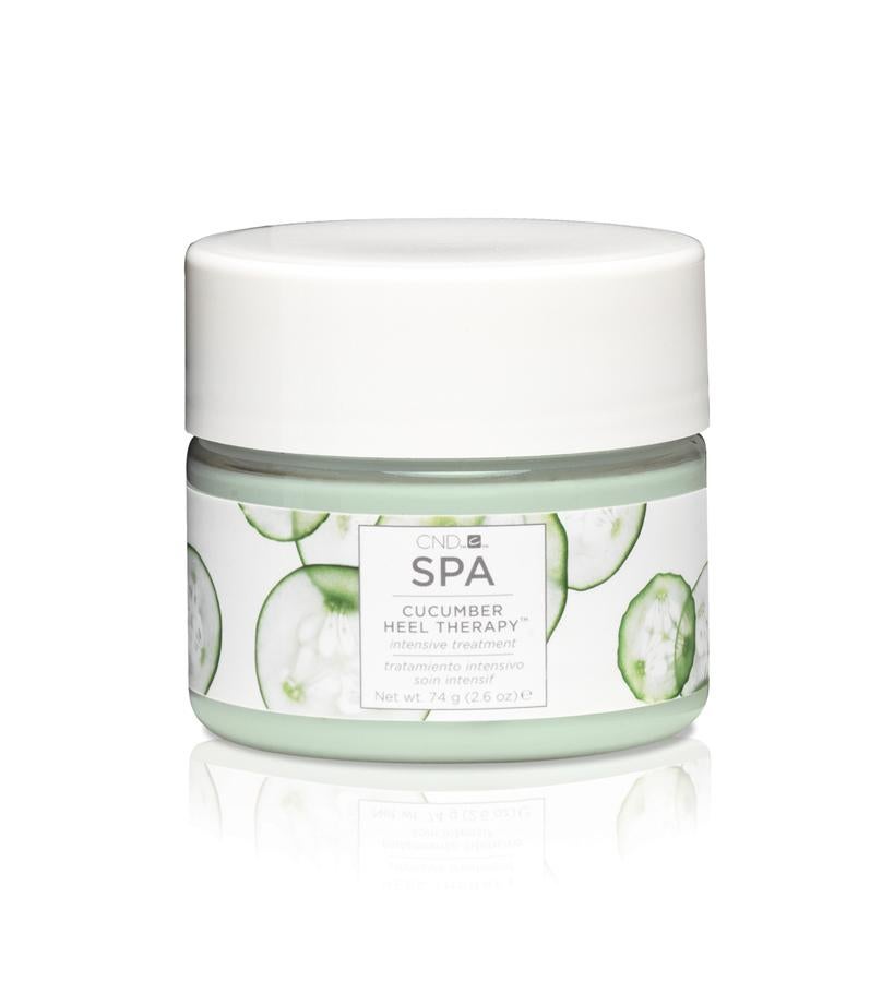 El complejo botánico de su fórmula, a base de pepino, aloe vera y manzanilla, hidrata en profundidad la piel y evita la aparición de callosidades. Es el ritual adecuado para acabar con las callosidades sin dejar de mantener la piel hidratada y suave.  Cucumber Heel Therapy de CND  (27,50 €).