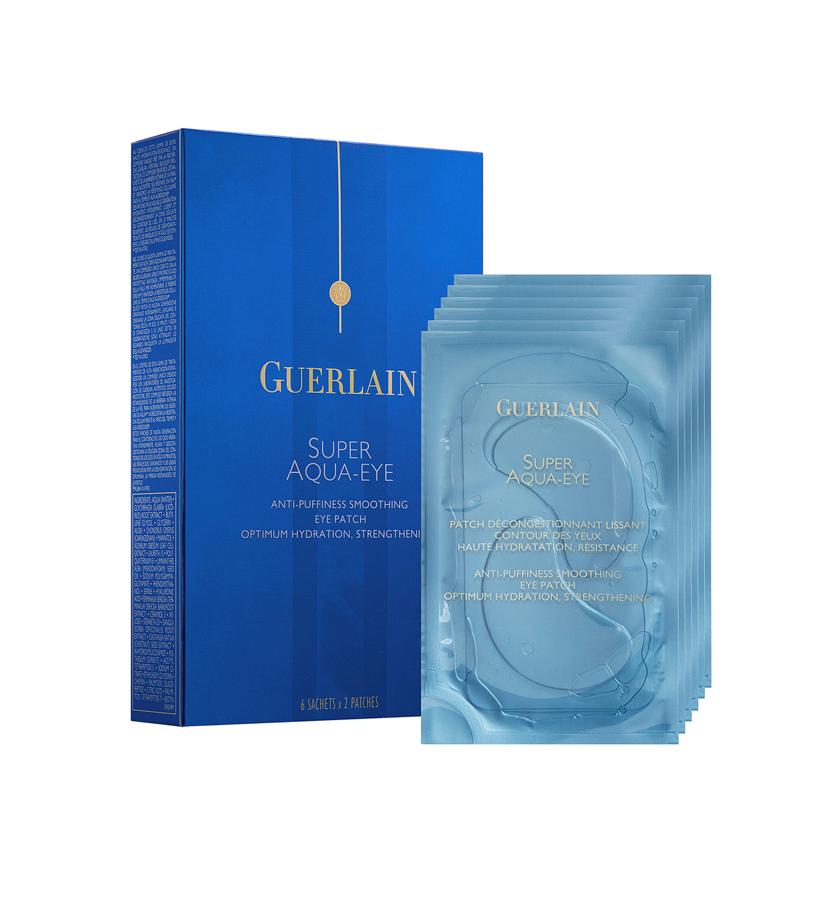 Hidratan, alisan y descongestionan estos parches hechos con infusión de flores de la rosa del desierto. Verdadero calmante salvador para las mañanas en las que te despiertas luciendo ojeras y bolsas fabricadas durante la noche. O para cualquier otro momento en el que necesites refrescar tu mirada en 10 minutos. Después verás una diferencia instantánea. Seis unidades. (74,90 €).