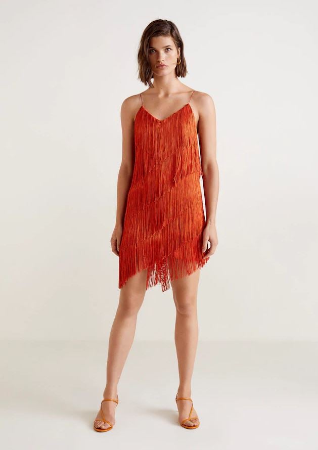 También está disponible en un maravilloso tono rojo-anaranjado.