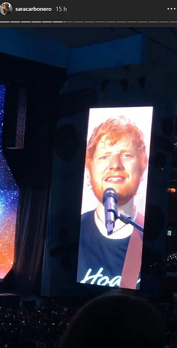 Sara Carbonero graba una parte del concierto de Ed Sheeran y lo cuelga en su Instagram.
