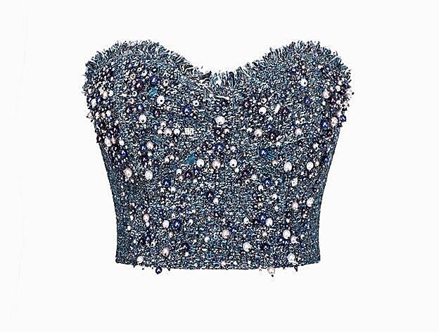 Top repleto de micro perlas sintéticas, 469 euros.