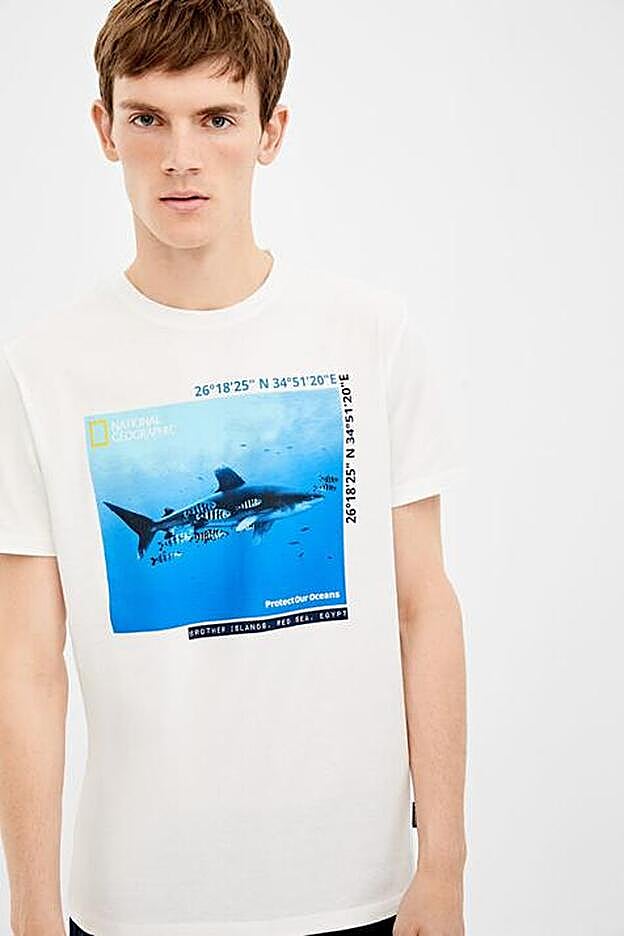 Camiseta de la colección 'Salvemos nuestro Mediterráneo' (chico), 19,99 euros.