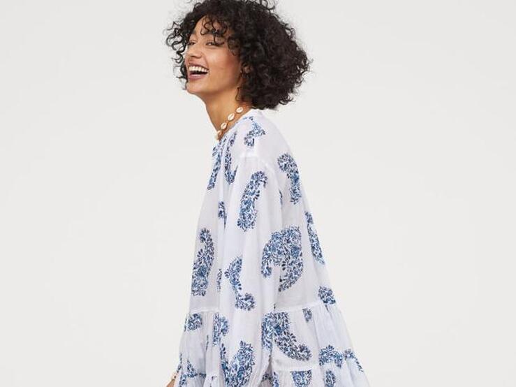 Fotos: Ocho vestidos de H&M que puedes llevar a la playa y al chiringuito (y hasta la talla 50)