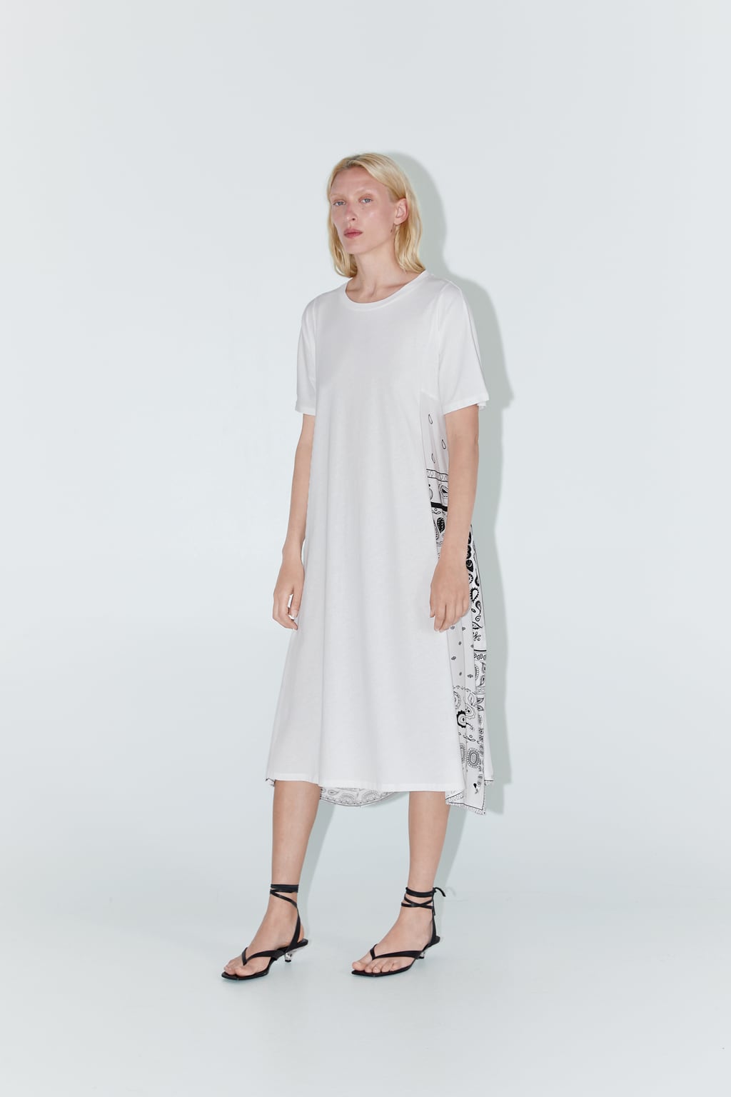 Vestido combinado con cinturón de Zara: 12,99 euros.