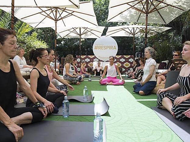 Paula Butragueño en la sesión de meditación guiada.
