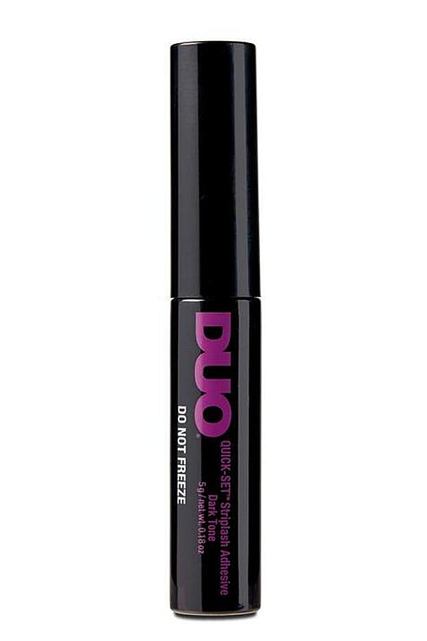Pegamento Duo Brush On Adhesive para pestañas postizas. (7,45 euros).