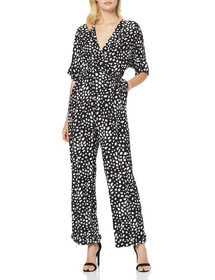 Este mono de lunares de Find, perfecto para un look de invitada como  este de Teresa Bass , pasa de 55 a 27 euros durante las  ofertas del Amazon Prime Day 2019 .