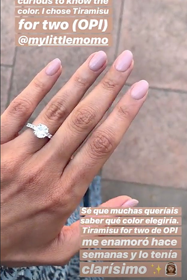 El mensaje de Lovely Pepa en sus stories de Instagram en el que nos muestra su esmalte de uñas.