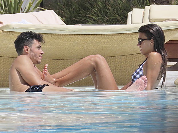 Sofía Suescun y Kiko Jiménez, más acaramelados que nunca en Ibiza.