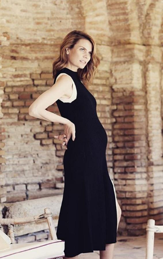 Los aristócratas y empresarios Alejandra de Rojas y Beltrán Cavero, esperan a su primer hijo poco después de un año de casados