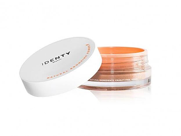 Natural Bronzing Power, 16,50 euros.