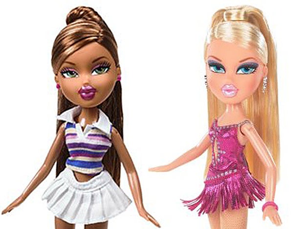 Bien alta, pulida y con la raya ladeada. Estas son las características de las coletas que lucían las muñecas Bratzs.