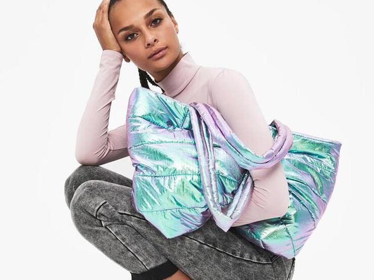 Fotos: 12 bolsos con mucho espacio para la vuelta a la universidad