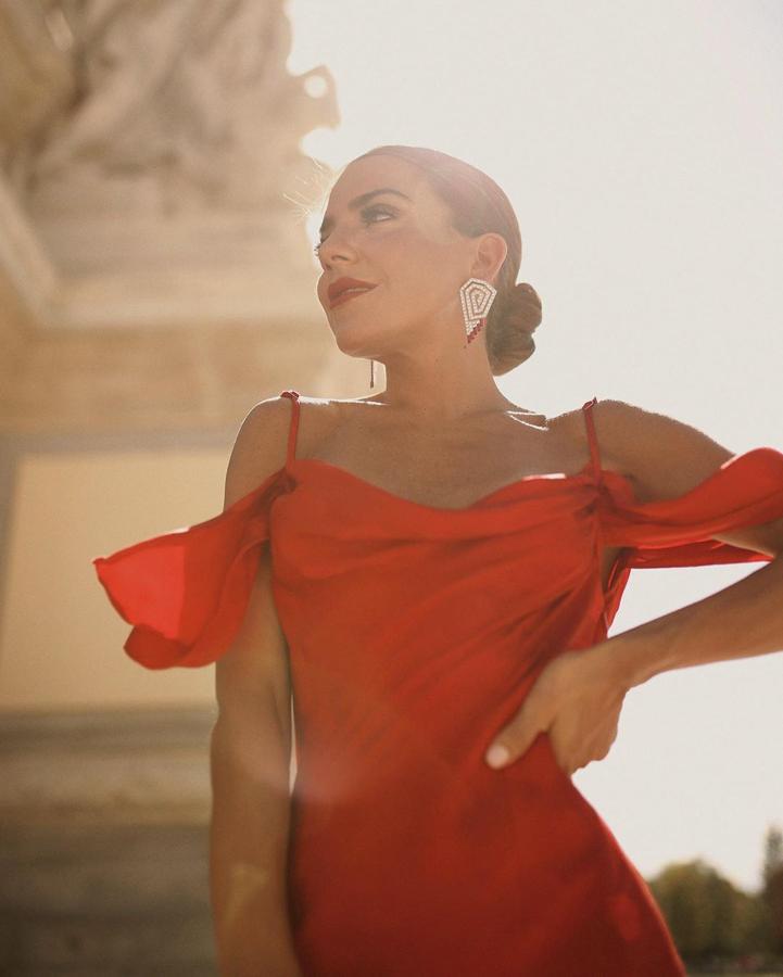 Unos pendientes súper sofisticados y elegantes como estos diseñados por Paula Ordovás para su propia firma, MyPeepToeshop (35.95 euros).