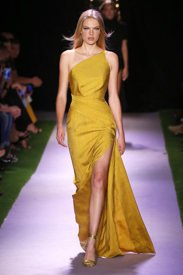 Desfile de Brandon Maxwell en la Semana de la Moda de Nueva York.
