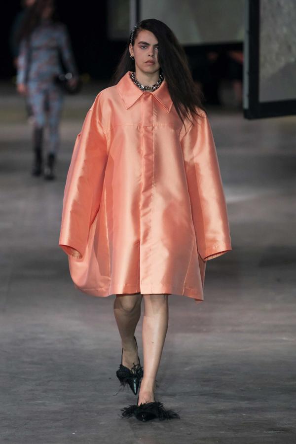 Desfile P/V 2020 de Marques'Almeida.