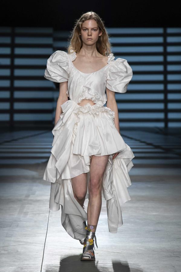 Desfile P/V 2020 de Preen.