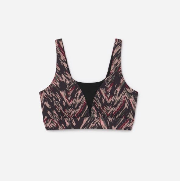 Sujetador de sujeción media.