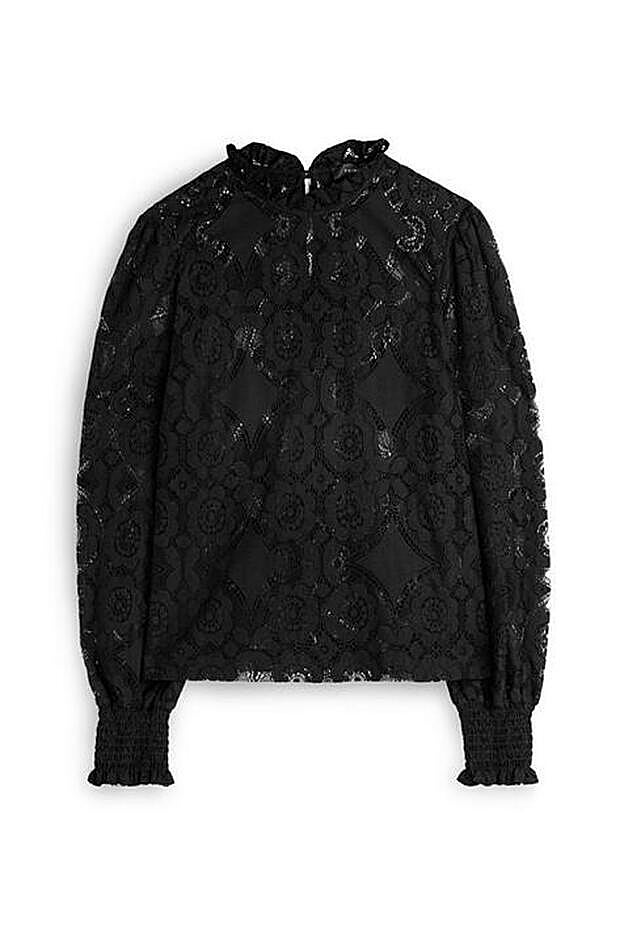 Esta es la blusa de encaje de Primark que ha llevado Erea Louro.