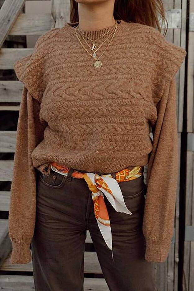 Así ha combinado el jersey de Mango la influencer Paula Baset.