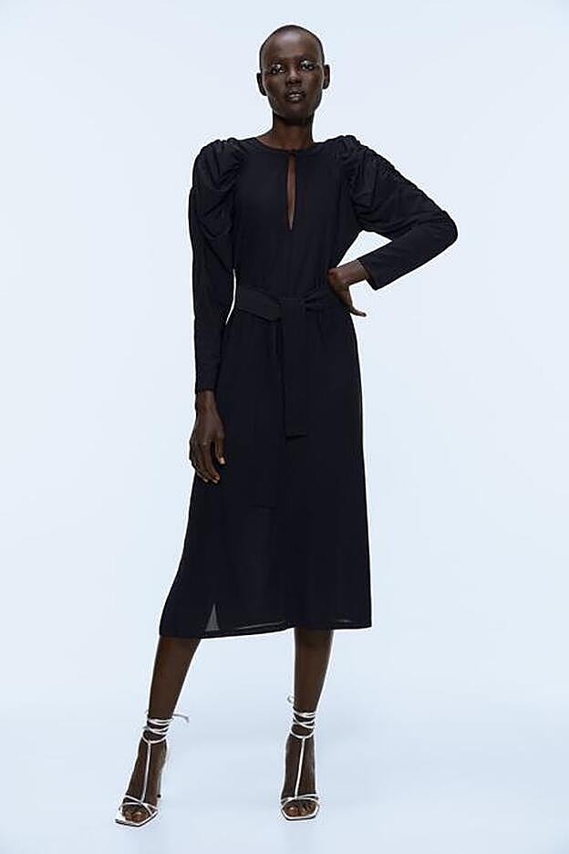 Vestido de cuello redondo con escote pico y manga larga abullonada, 25,95 EUR.