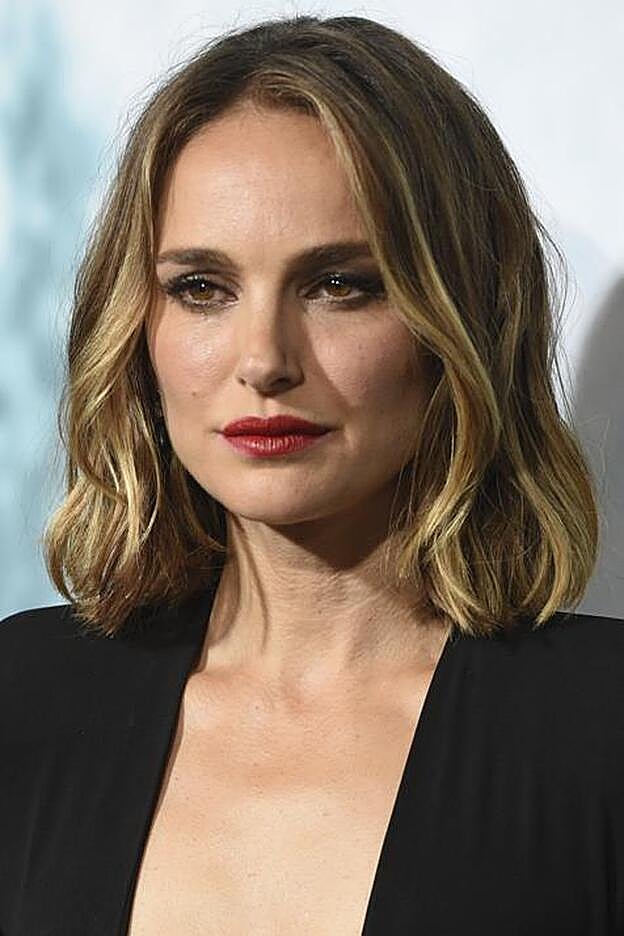 El bob ondulado de Natalie Portman está pensado para crear la ilusión de más densidad.
