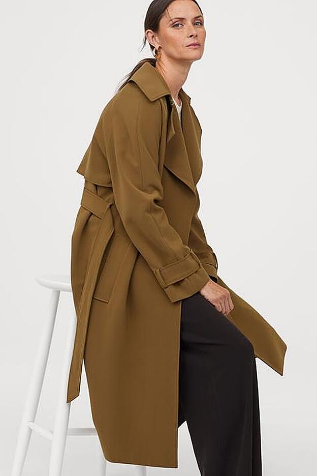 Gabardina de H&M (38,99 euros).