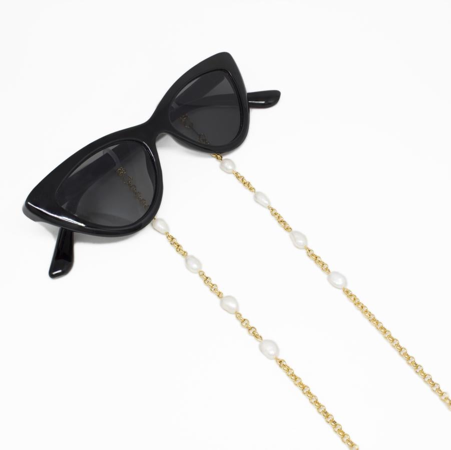 Cordón para gafas dorado con perlas de Pepitas de Oro (35 euros).