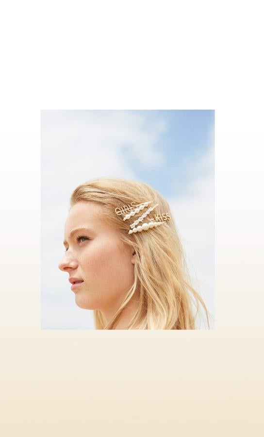 Broches y horquillas para el pelo de Stradivarius (5,99 euros).