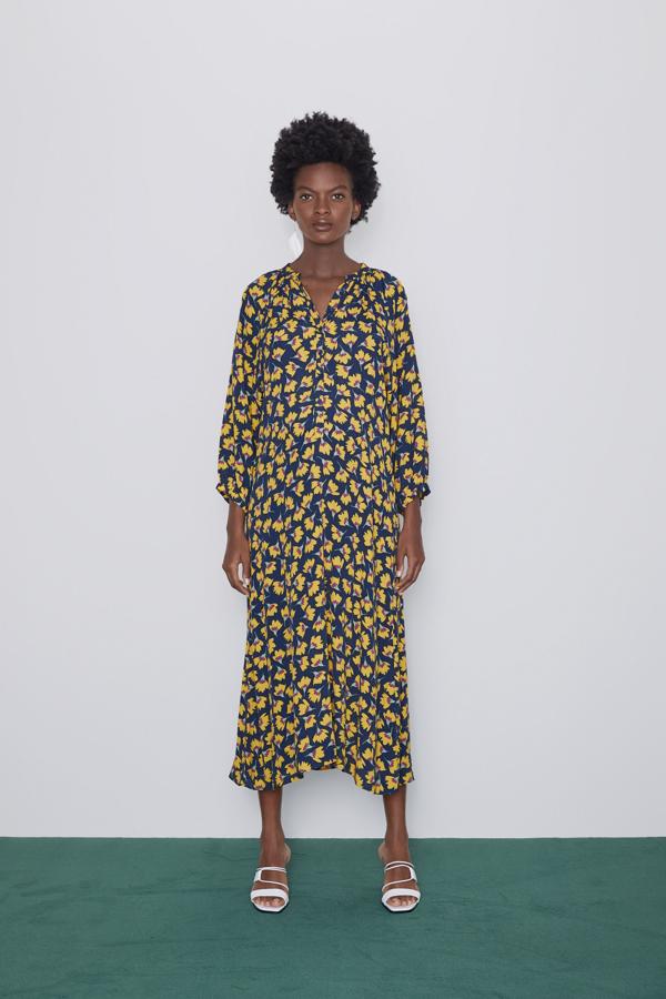 Otro vestido de los Special Prices de Zara que llega a la sección Mum por menos de 20 euros.