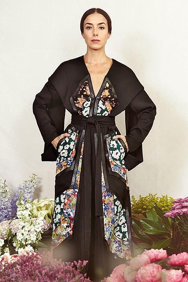 Cecilia luce un vestido de Stella McCartney.