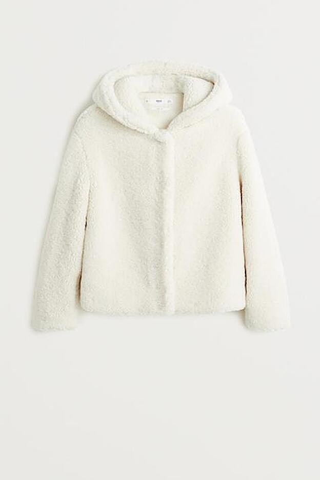 Chaqueta minimalista en tejido efecto borreguito.