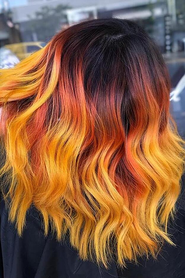 Prescindir del blanco lleva a nuestro cabello a efectos fuego.