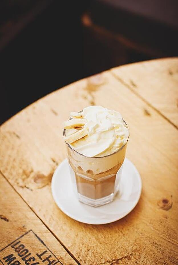 Descubre en este vídeo cuáles son los alimentos que debes evitar en un desayuno saludable