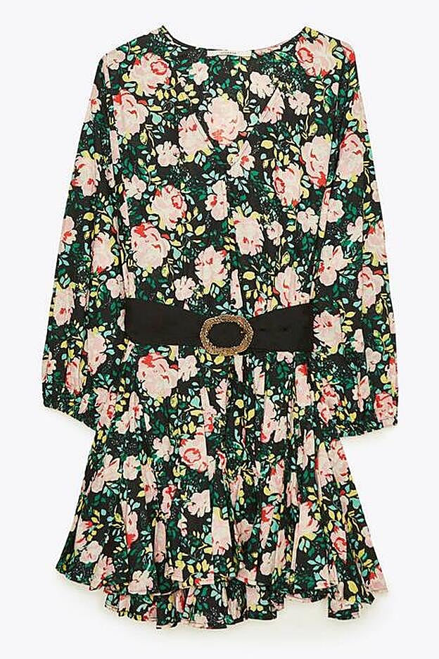 Vestido mini de flores (99 euros).