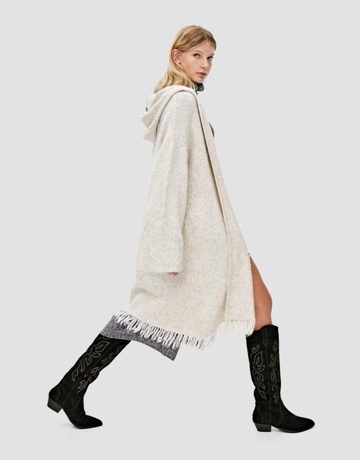 Estas botas de estilo 'cowboy' de plena tendencia de  Pull&Bear (69.99 euros) .