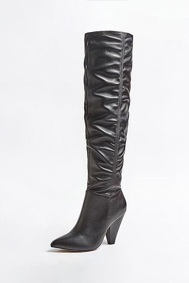 Botas de Guess, 260 euros.