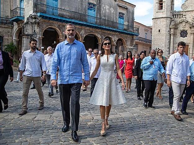 Los Reyes de España durante su visita a Cuba.