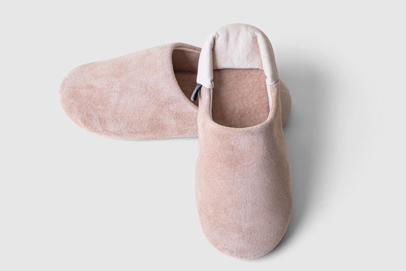 Zapatillas de andar por casa (206 euros).