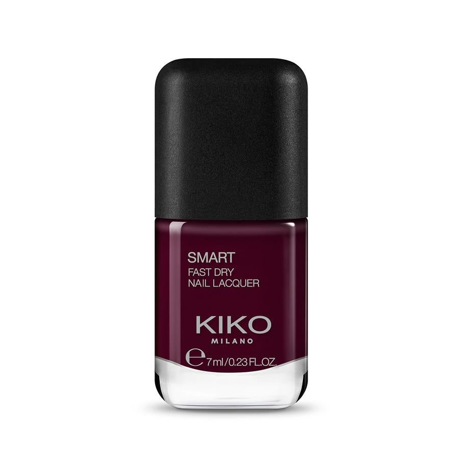Esmalte de uñas de secado rápido 14 Rouge Noir, 2 euros.