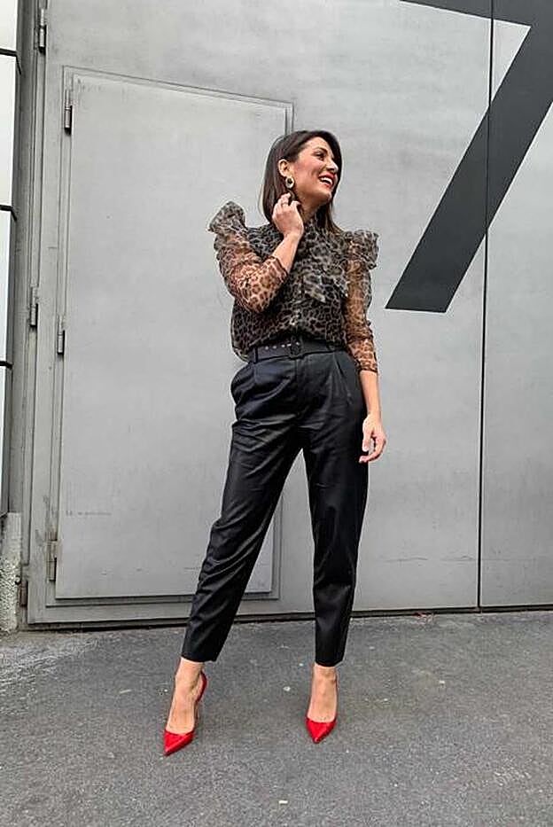 Pincha en la imagen para descubrir los mejores looks de Zara de Nagore Robles.