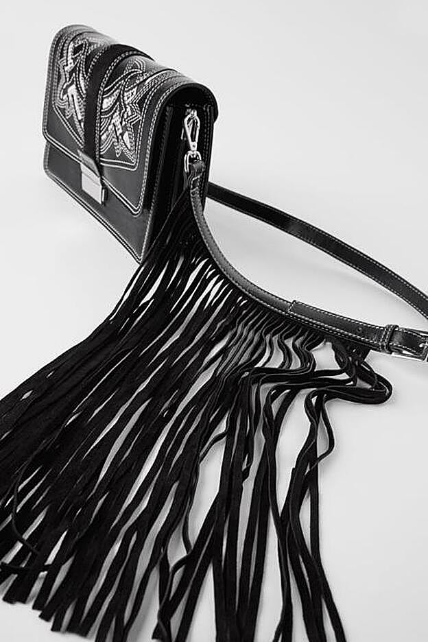 El otro bolso cowboy de Zara parecido al que ha llevado Rocío Osorno.